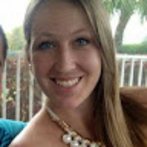 Meet your Posher, Karina - Picture 1 of 1